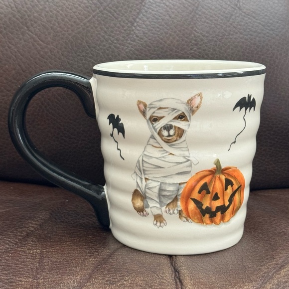 Chihuahua Mummy with Bats and Jack O’Lantern Ceramic Halloween Mug - Picture 10 of 12